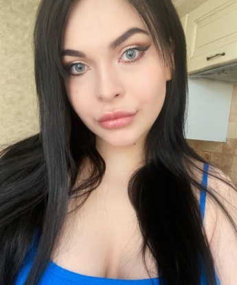 🔥 Я могу подарить тебе незабываемые моменты наслаждения и расслабления. ⭐️ Мои услуги включают классический массаж, эротический массаж, ролевые игры и многое другое. Буду рада исполнить все твои желания и фантазии. ✨ Я уверена, что ты останешься доволен нашей встречей, также у меня есть положительные отзывы от предыдущих клиентов. 💕 Позволь мне показать тебе, что настоящий удовлетворяющий опыт может быть настолько интимным и приятным. 🌹 Сделай свою жизнь яркой, приходи ко мне, и я превратю твои фантазии в реальность. Доверься мне, и я доставлю тебе нежность и счастье. 🌟 Зинаида